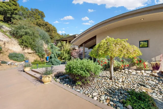 a view of an outdoor space and a yard