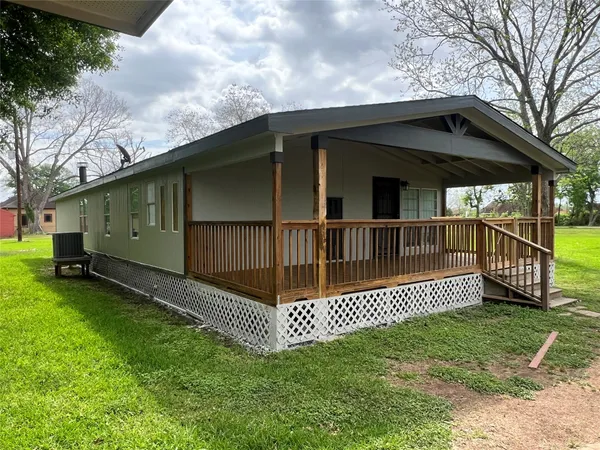 $1,775 | 109 Pitts Road, Richmond, TX 77406