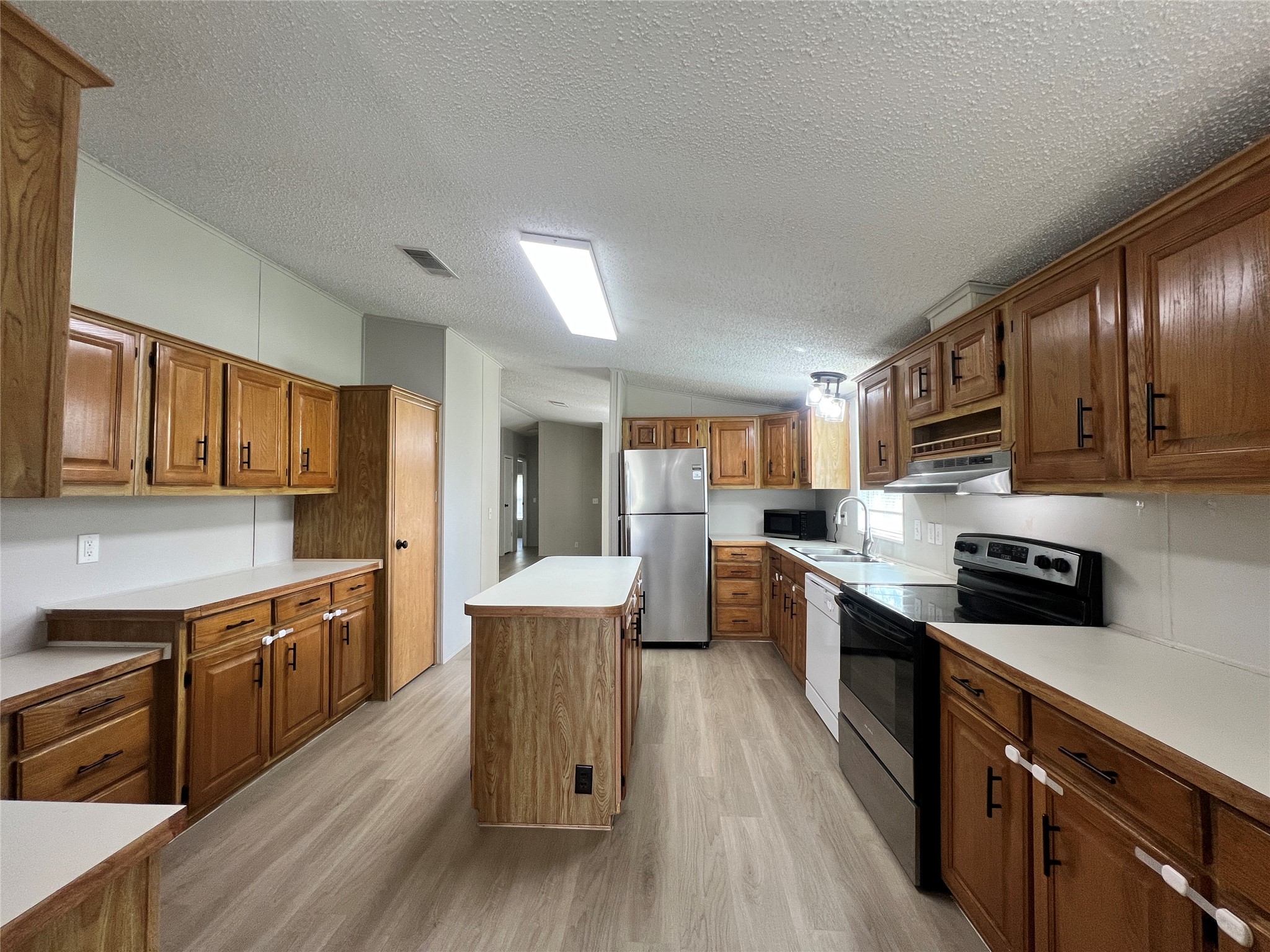 109 Pitts Road Richmond, TX 77406 - Photo 8 of 21