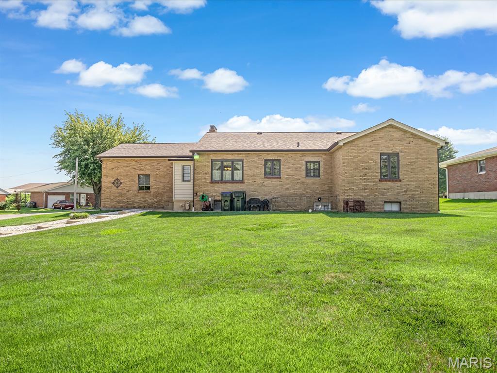 719 Waterloo Drive Waterloo, IL 62298 - Photo 23 of 29