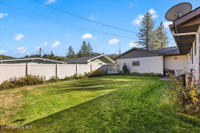 $415,000 | 202 Country Club Lane, Pinehurst, ID 83850