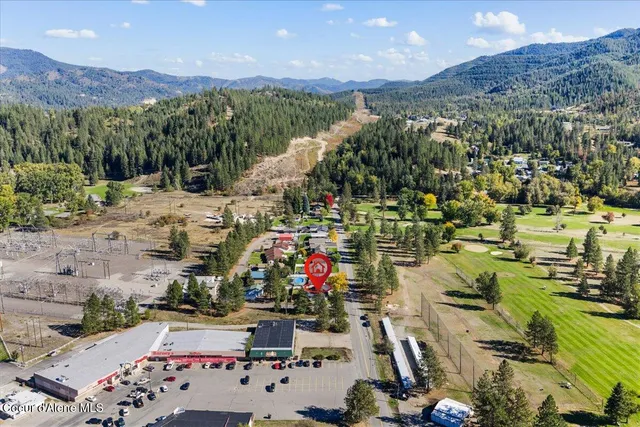 $415,000 | 202 Country Club Lane, Pinehurst, ID 83850