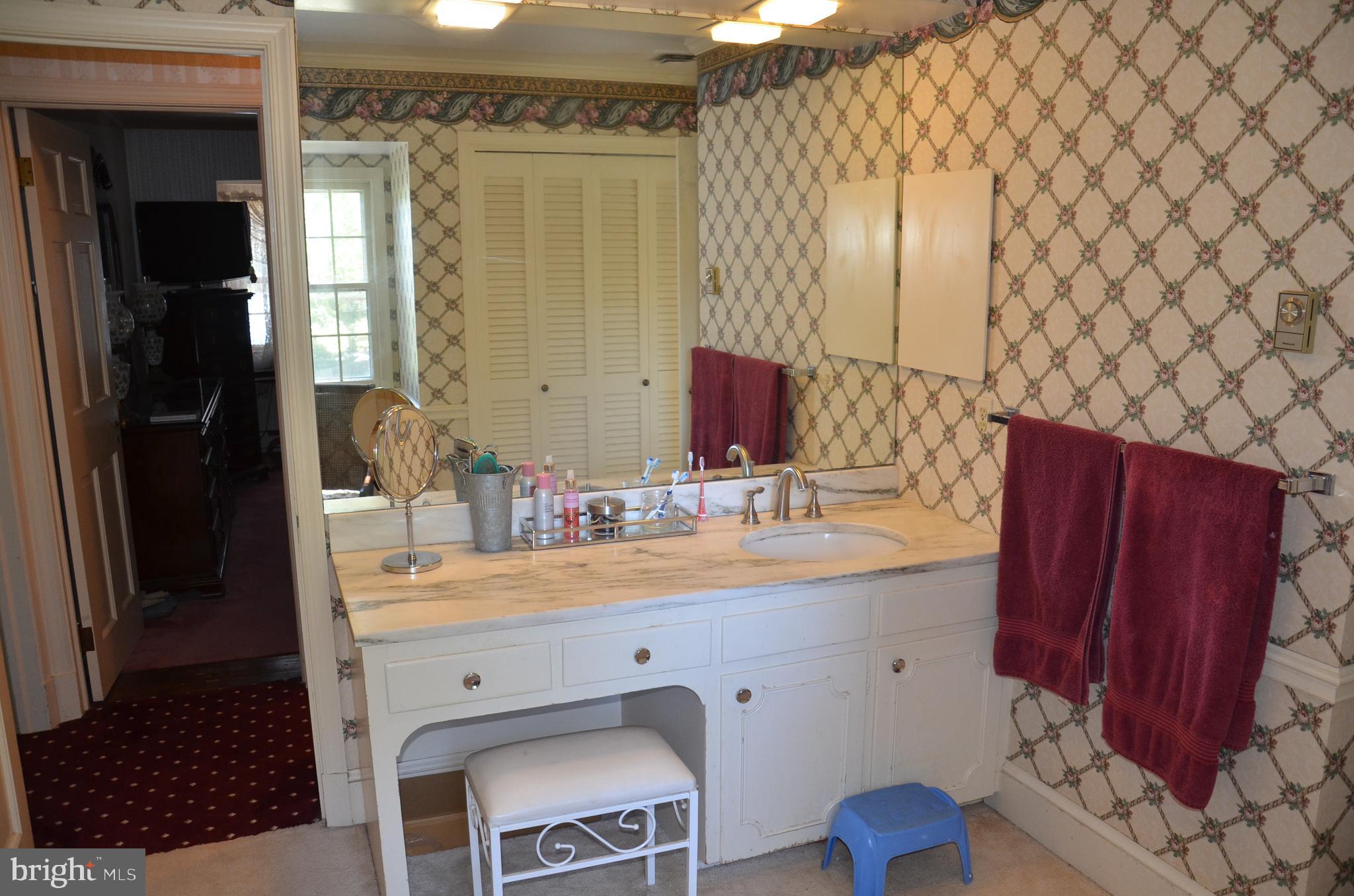 9020 Bozman Neavitt Road St. Michaels, MD 21663 - Photo 20 of 32 Upstairs Bath