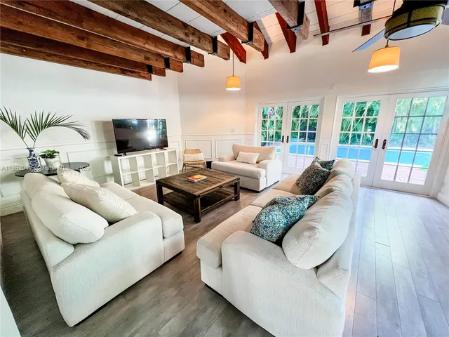 $7,900 | 320 West 55th Street, Miami Beach, FL 33140