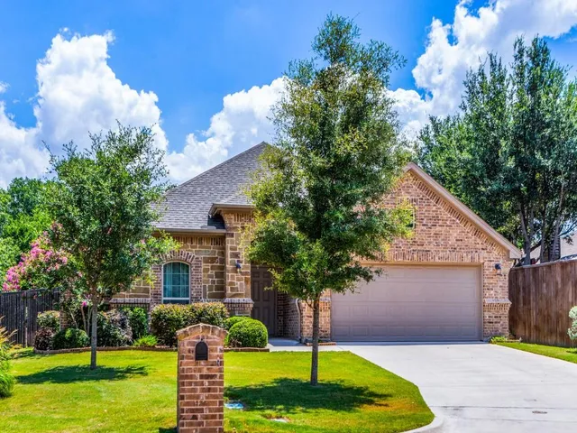 $2,900 | 521 Corriente Trail, Azle, TX 76020