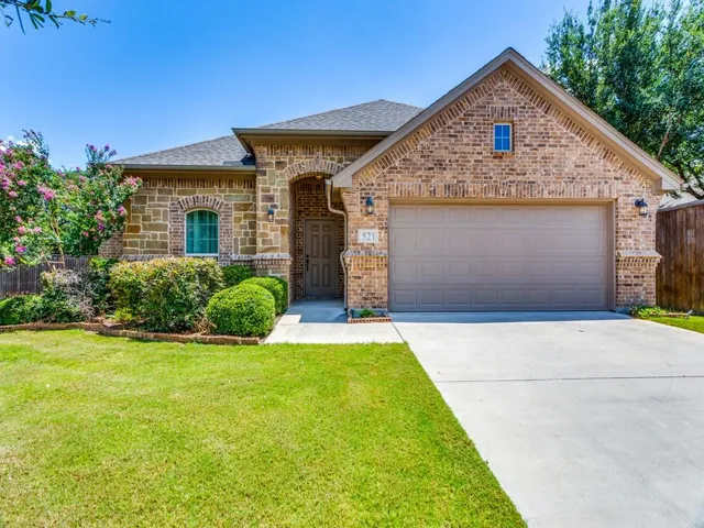 $2,900 | 521 Corriente Trail, Azle, TX 76020