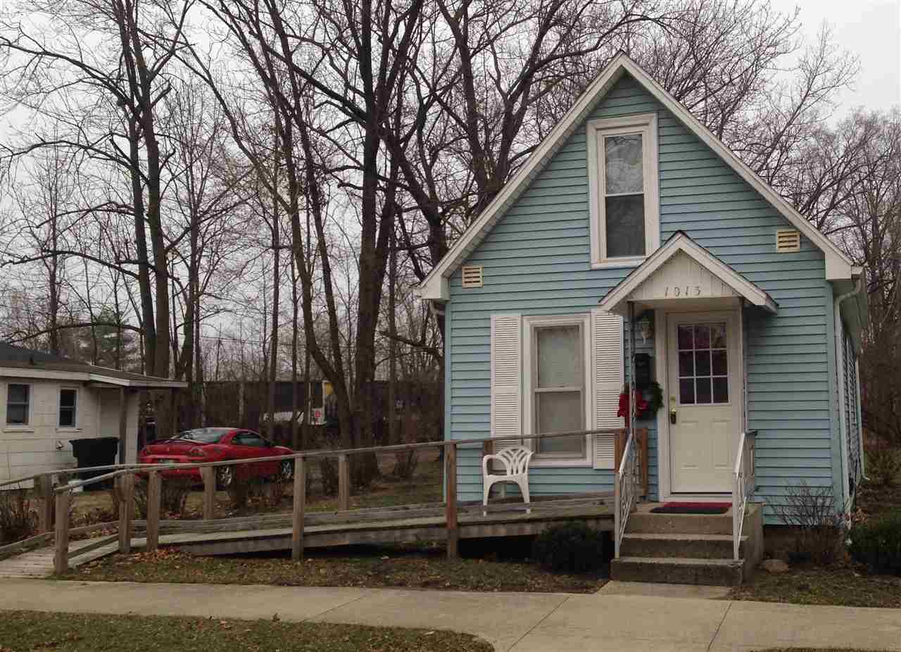 1015 Elm Street Rochester, IN 46975 - Photo 1 of 13