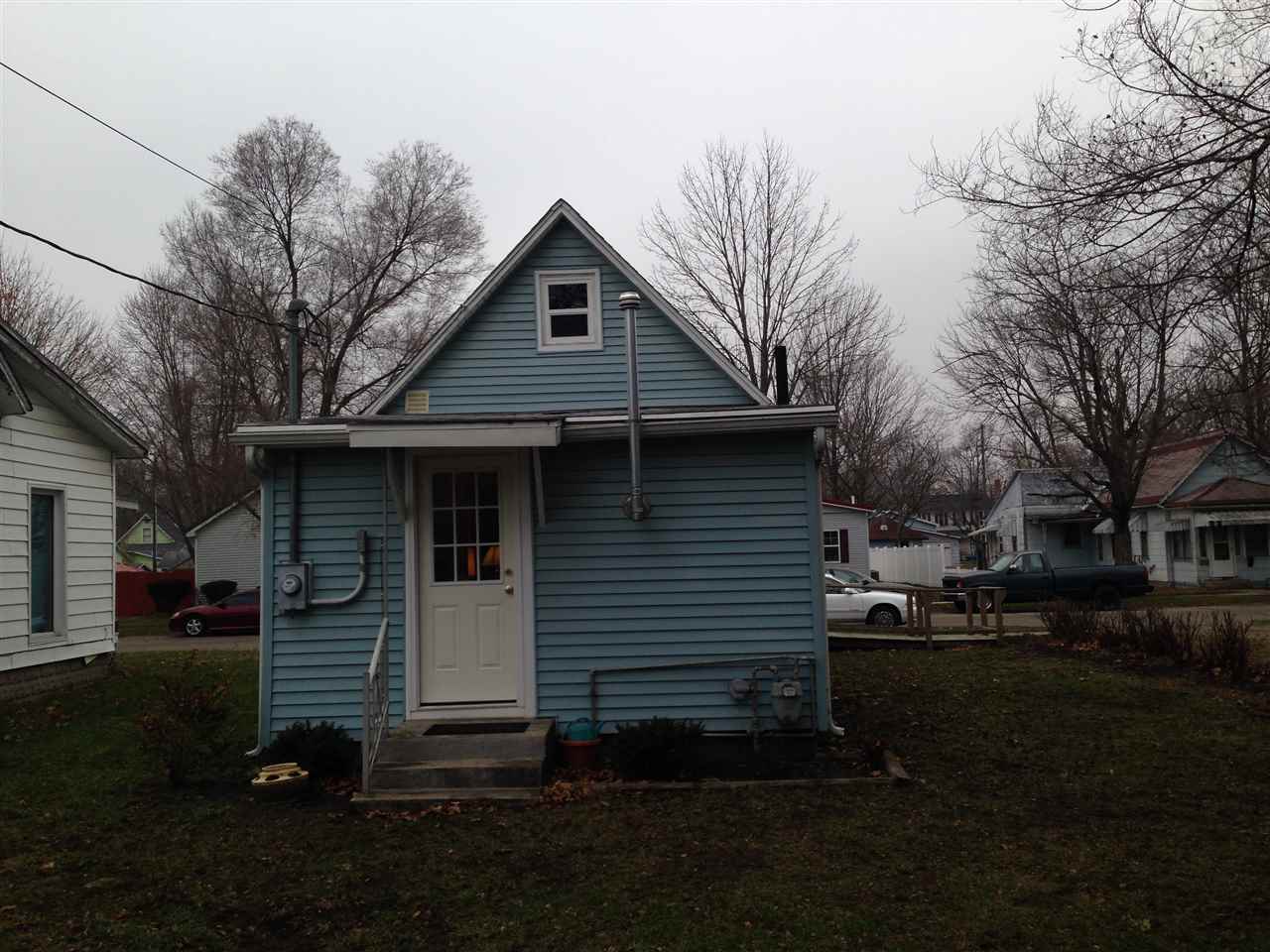 1015 Elm Street Rochester, IN 46975 - Photo 2 of 13