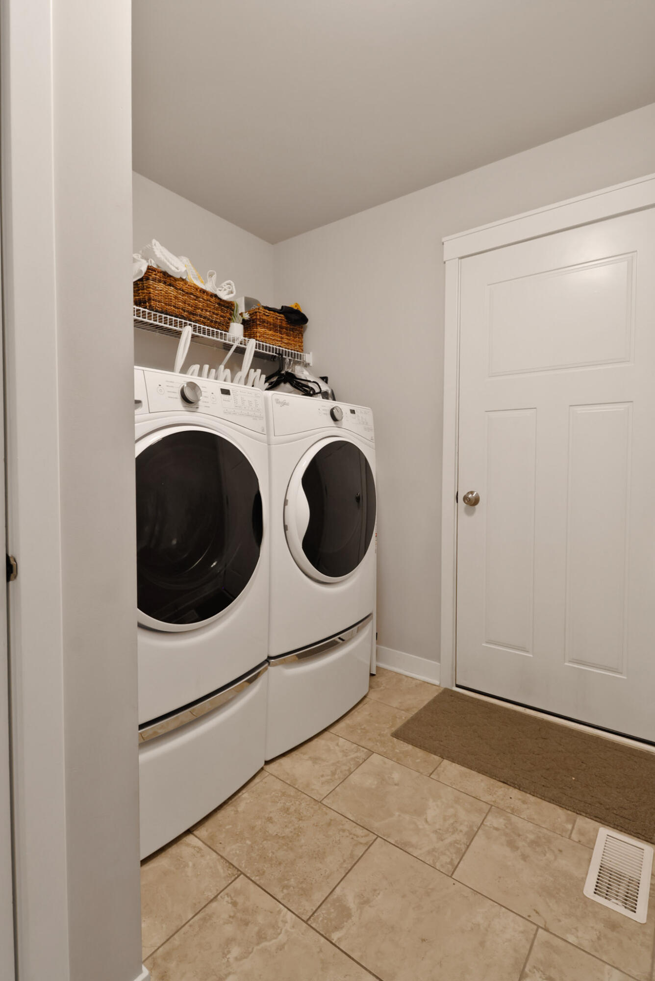 274 Westport Road Valparaiso, IN 46385 - Photo 14 of 28 a utility room with dryer and washer