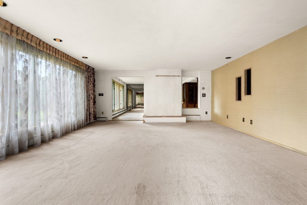 2 Reo Road Peabody, MA 01960 - Photo 12 of 38 Gallery Image 12