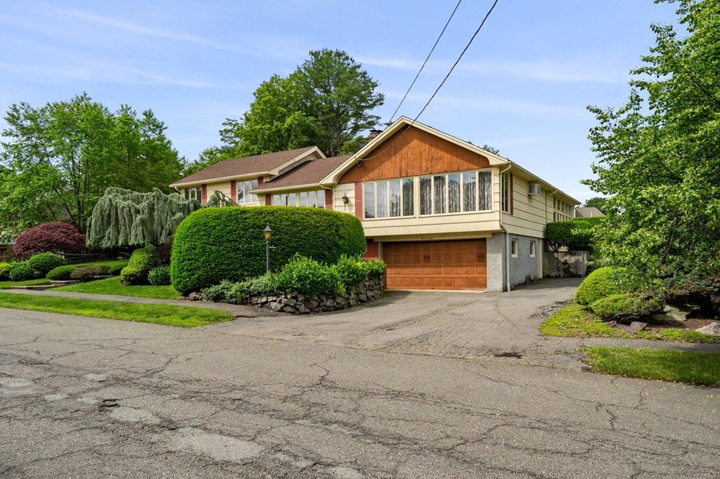 2 Reo Road Peabody, MA 01960 - Photo 2 of 38 Gallery Image 2