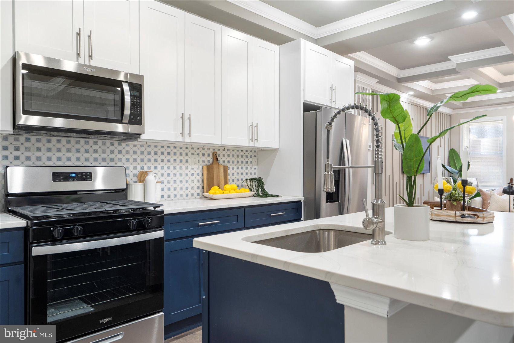 2412 Keyworth Avenue Baltimore, MD 21215 - Photo 16 of 41