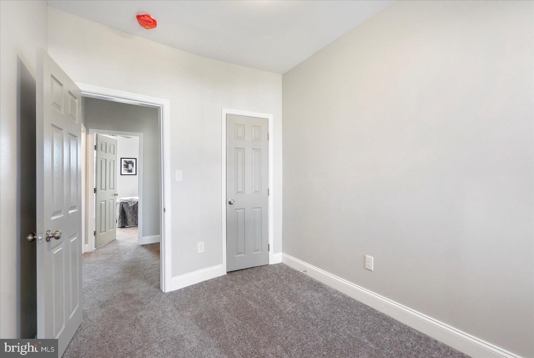 2412 Keyworth Avenue Baltimore, MD 21215 - Photo 20 of 41