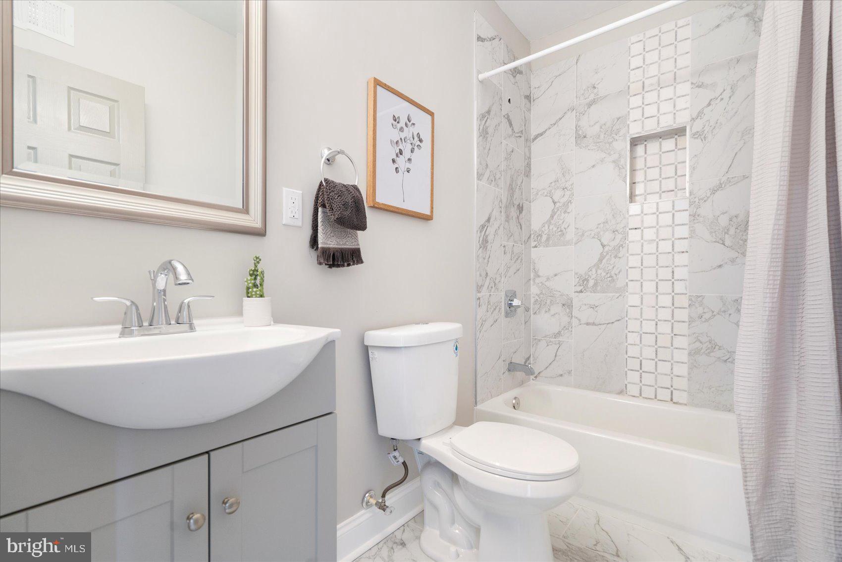 2412 Keyworth Avenue Baltimore, MD 21215 - Photo 26 of 41