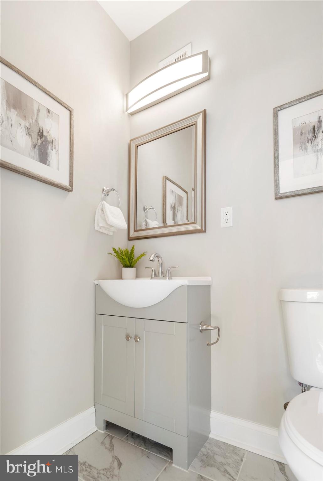 2412 Keyworth Avenue Baltimore, MD 21215 - Photo 33 of 41