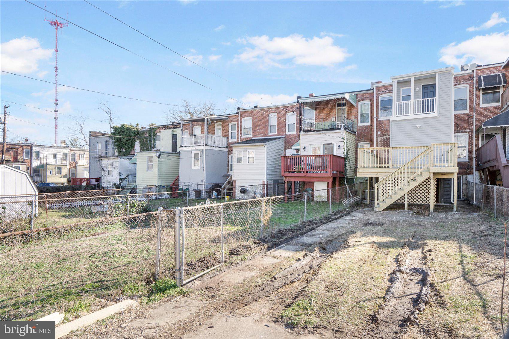 2412 Keyworth Avenue Baltimore, MD 21215 - Photo 38 of 41