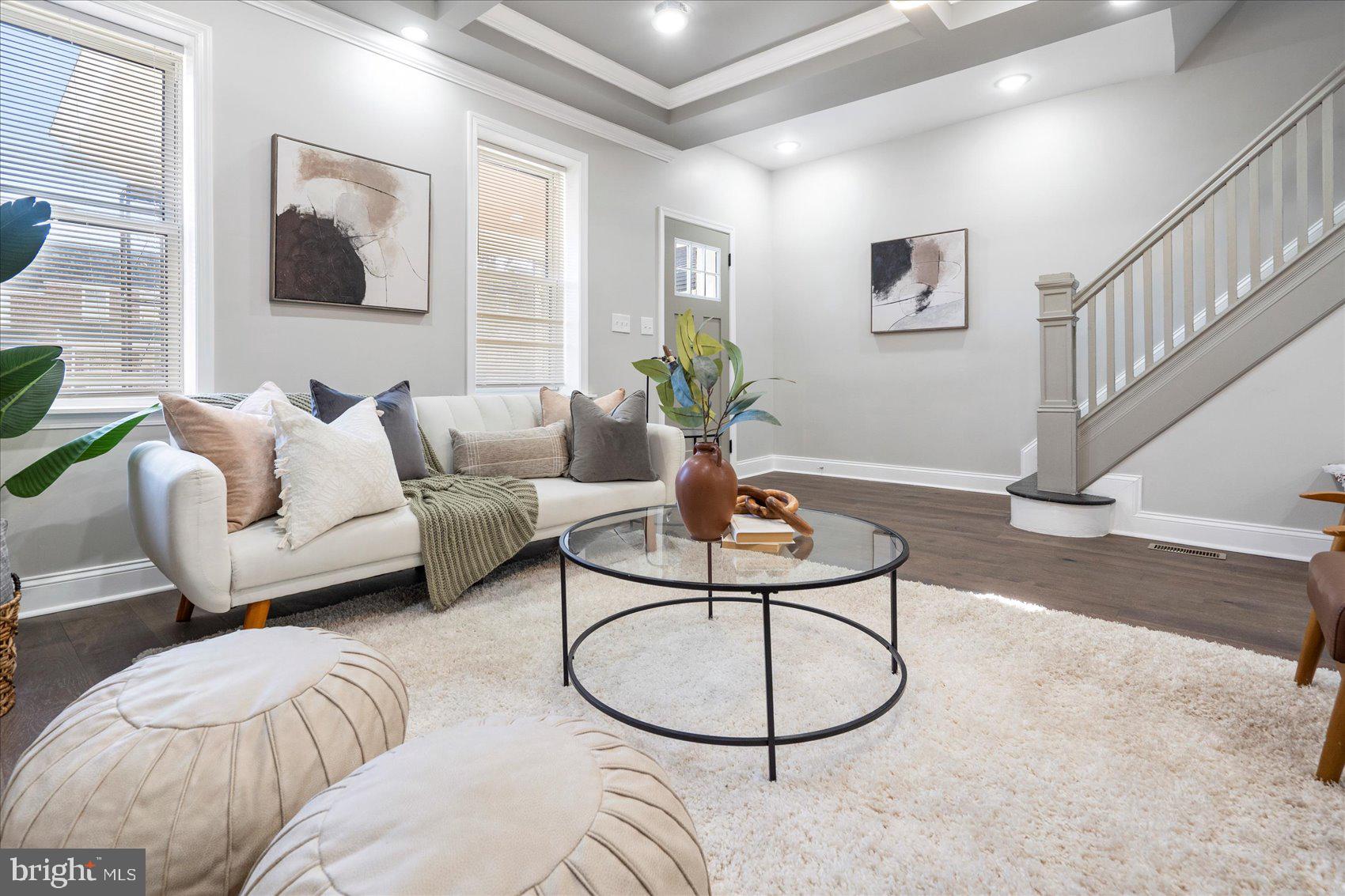 2412 Keyworth Avenue Baltimore, MD 21215 - Photo 4 of 41