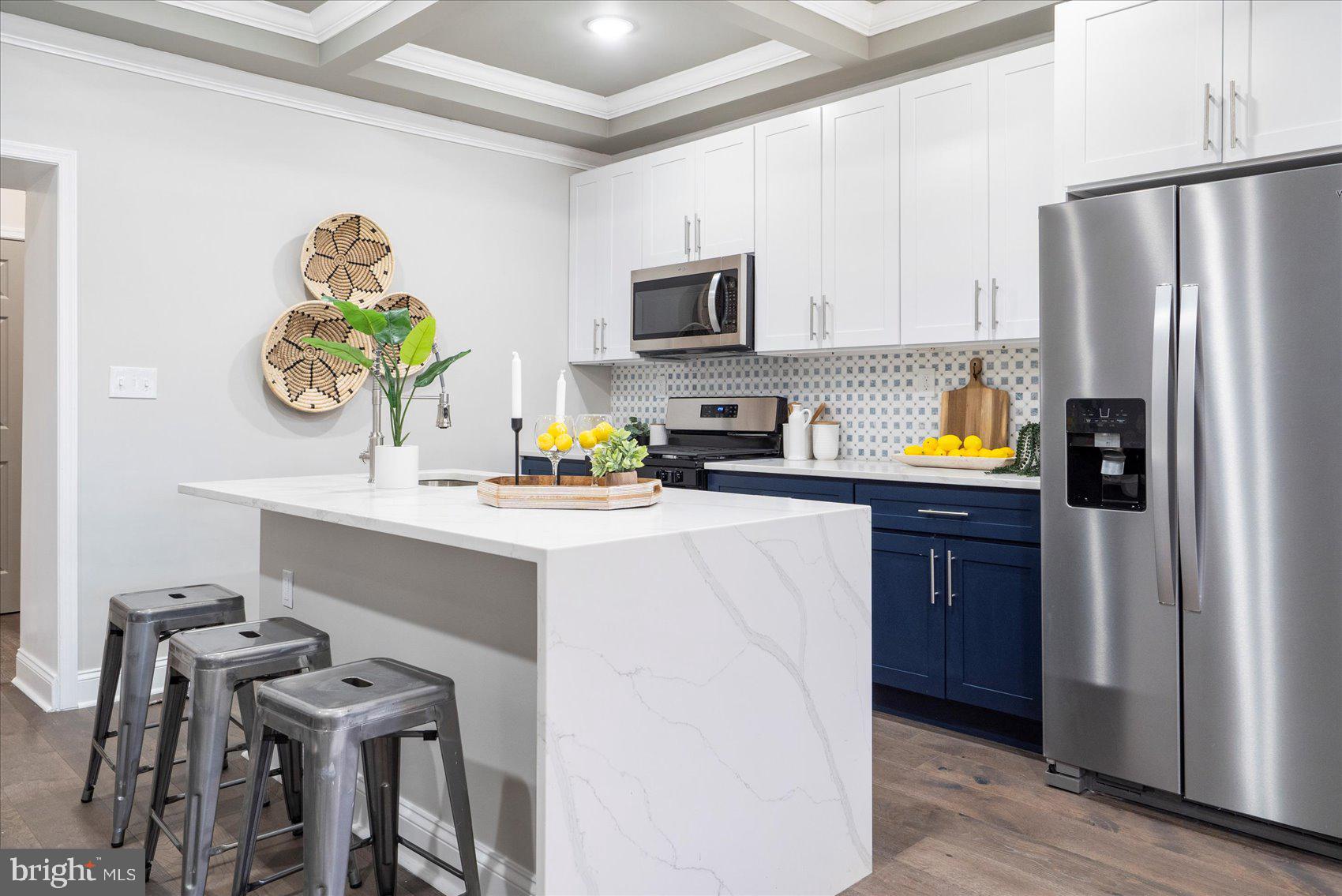 2412 Keyworth Avenue Baltimore, MD 21215 - Photo 8 of 41