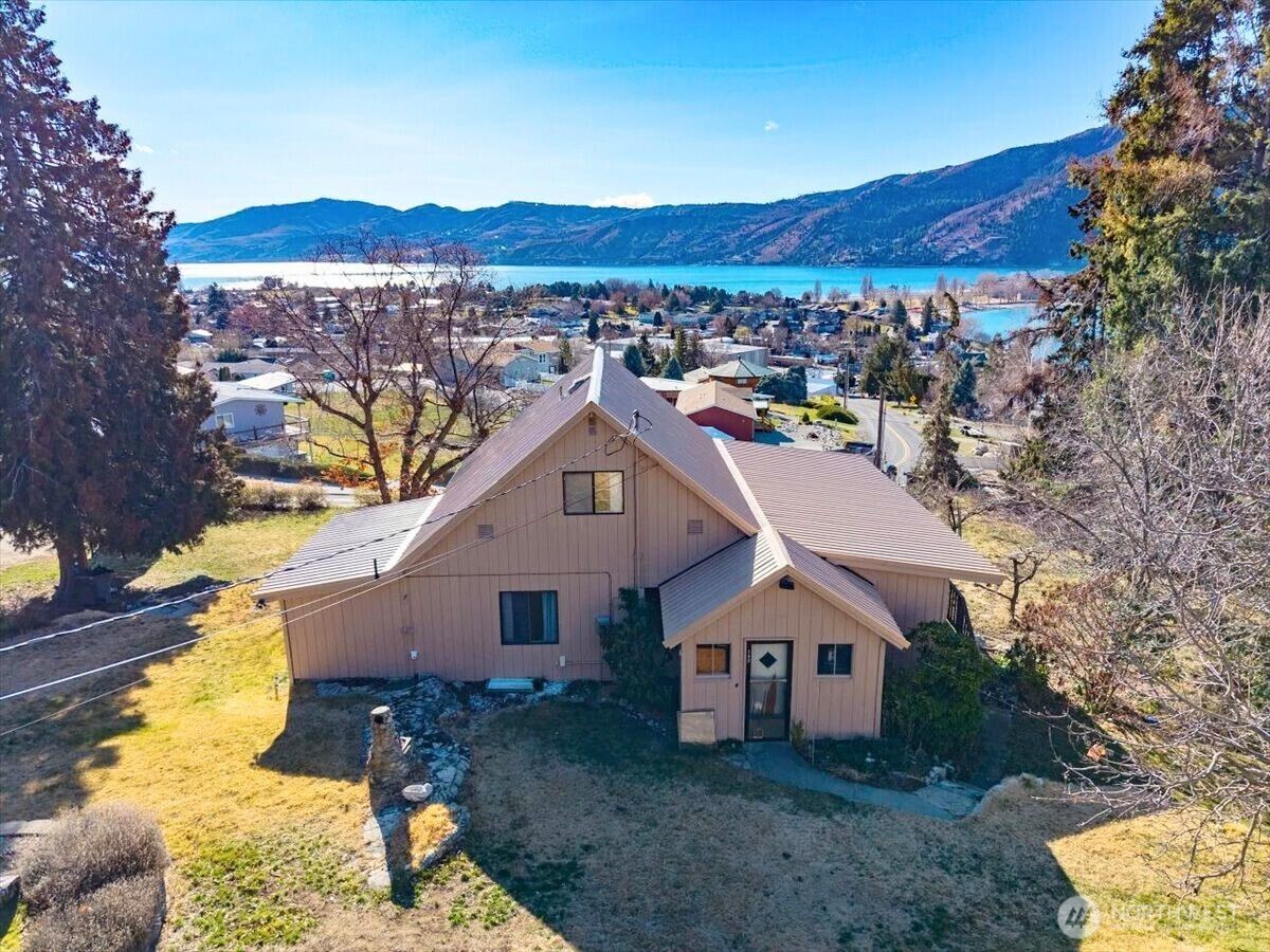 475 Totem Pole Road Manson, WA 98831 - Photo 2 of 33 Gallery Image 2