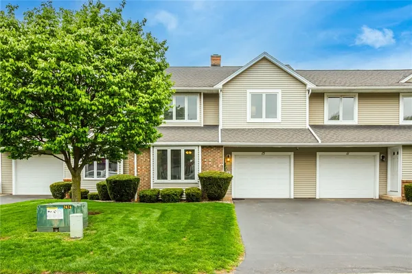 $314,900 | 15 Nouveau Place, Perinton, NY 14450