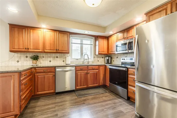$314,900 | 15 Nouveau Place, Perinton, NY 14450