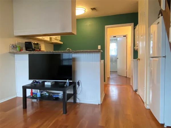 $1,450 | 1905 San Gabriel Street, Unit 205, Austin, TX 78705