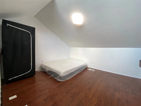 $1,450 | 1905 San Gabriel Street, Unit 205, Austin, TX 78705