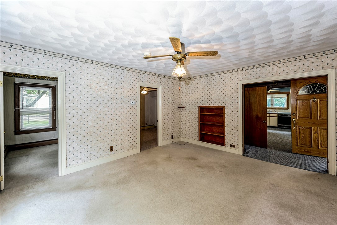 958 Lower River Road Lincoln, RI 02865 - Photo 4 of 30 first floor living room