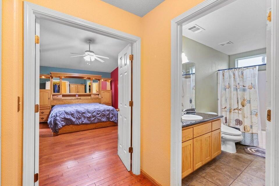705 Mountain Avenue Central Point, OR 97502 - Photo 17 of 29 17