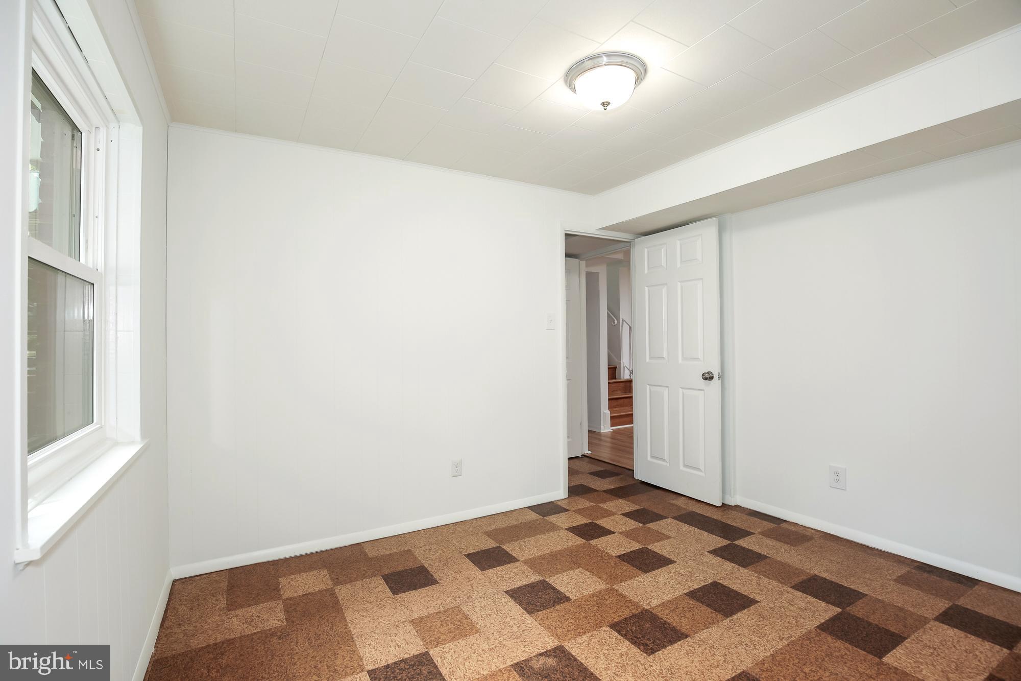 1110 Chiswell Lane Silver Spring, MD 20901 - Photo 27 of 33 Gallery Image 27