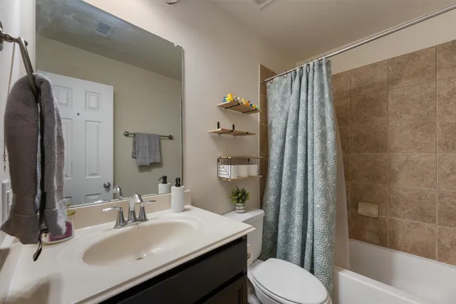 $1,800 | 2202 Cherryville Drive, Houston, TX 77038