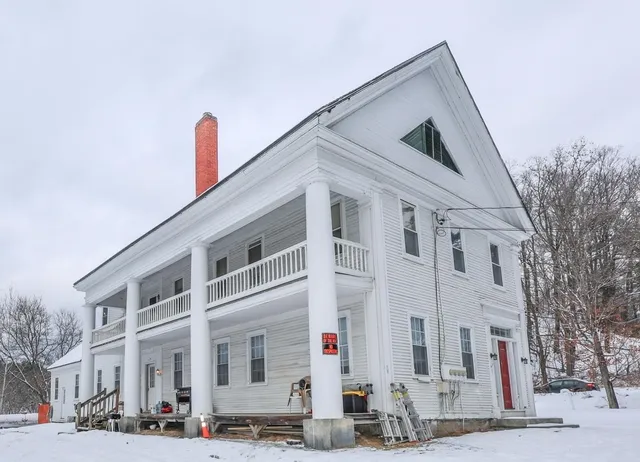 $339,900 | 33 Lisbon Road, Bath, NH 03740