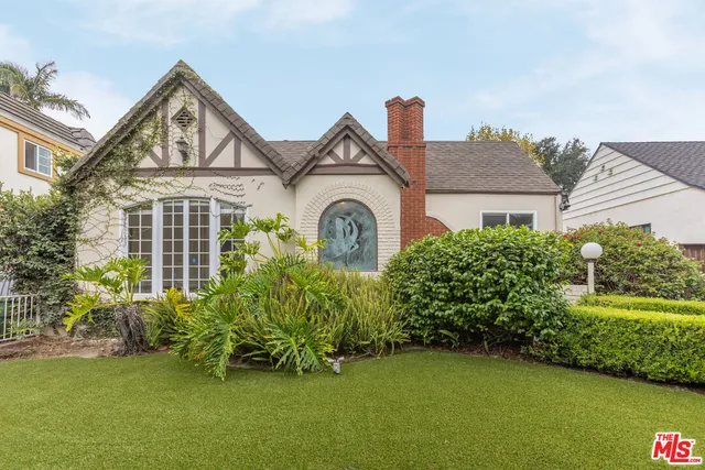 $7,500 | 459 South Bundy Drive, Los Angeles, CA 90049