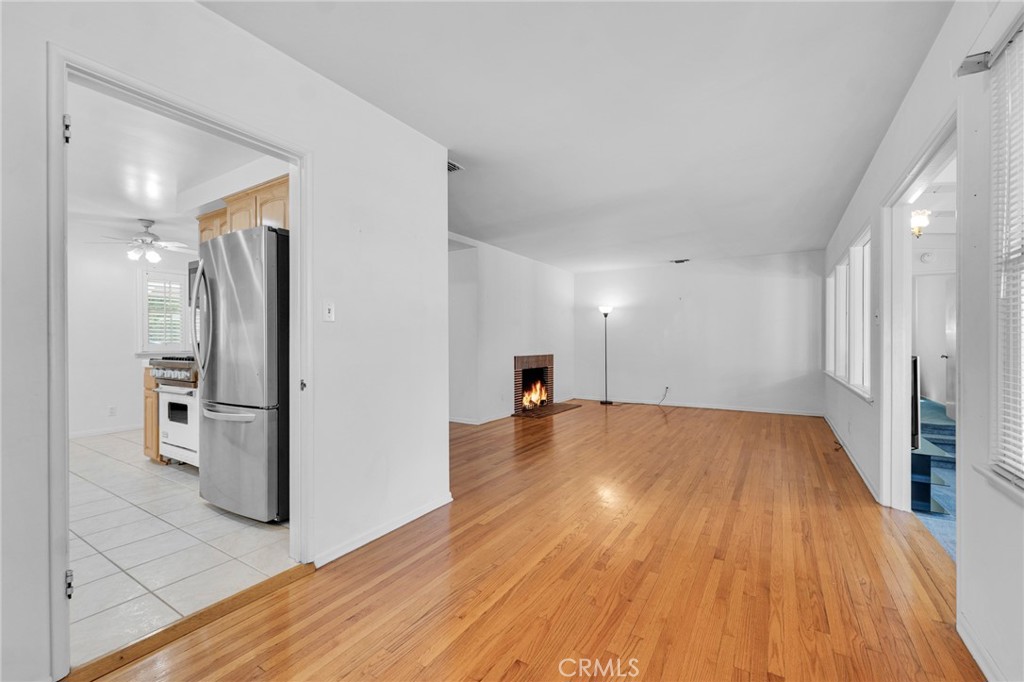 2107 Jolley Drive Burbank, CA 91504 - Photo 6 of 33 a view of empty room with wooden floor