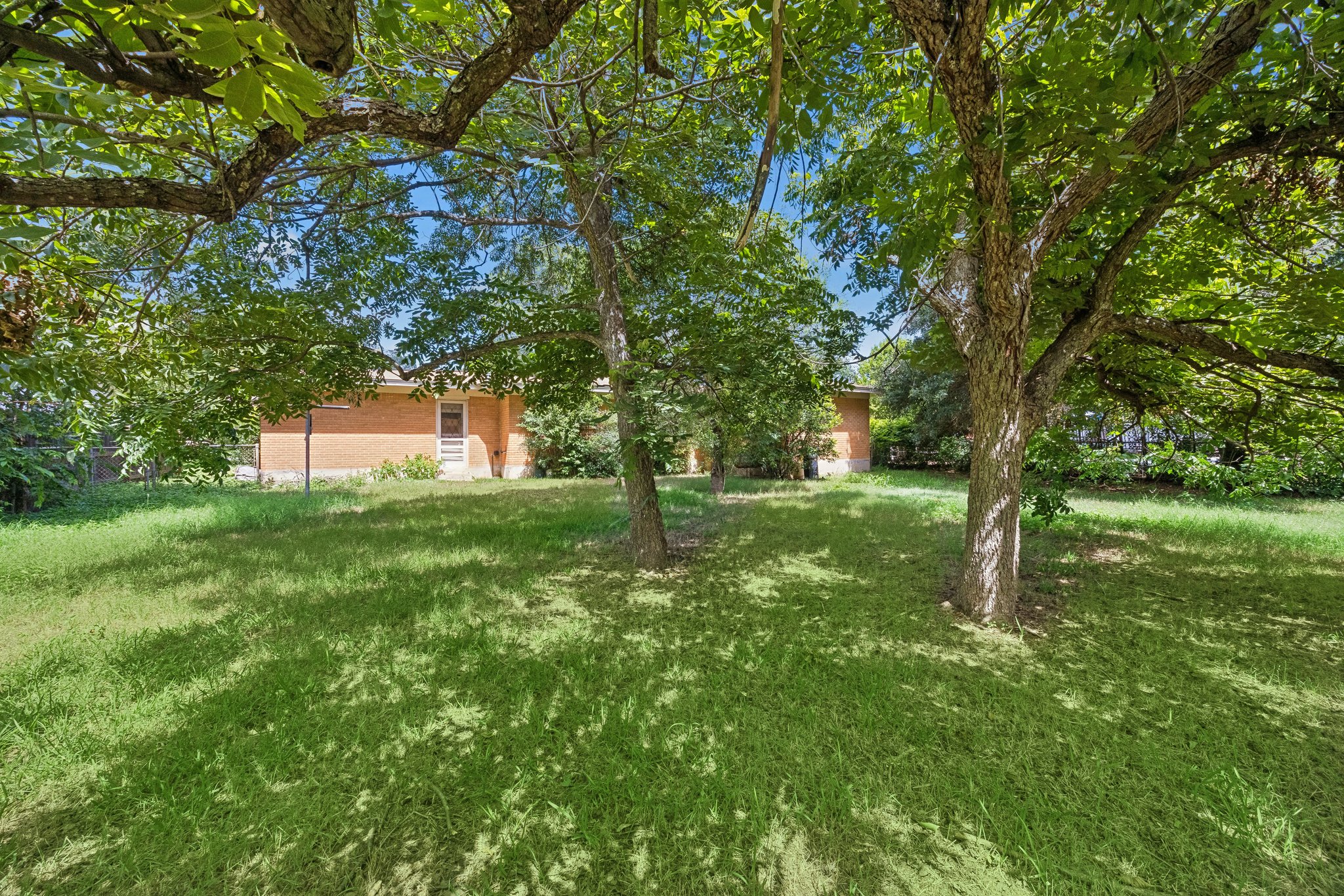 4708 Frontier Trail Austin, TX 78745 - Photo 3 of 4