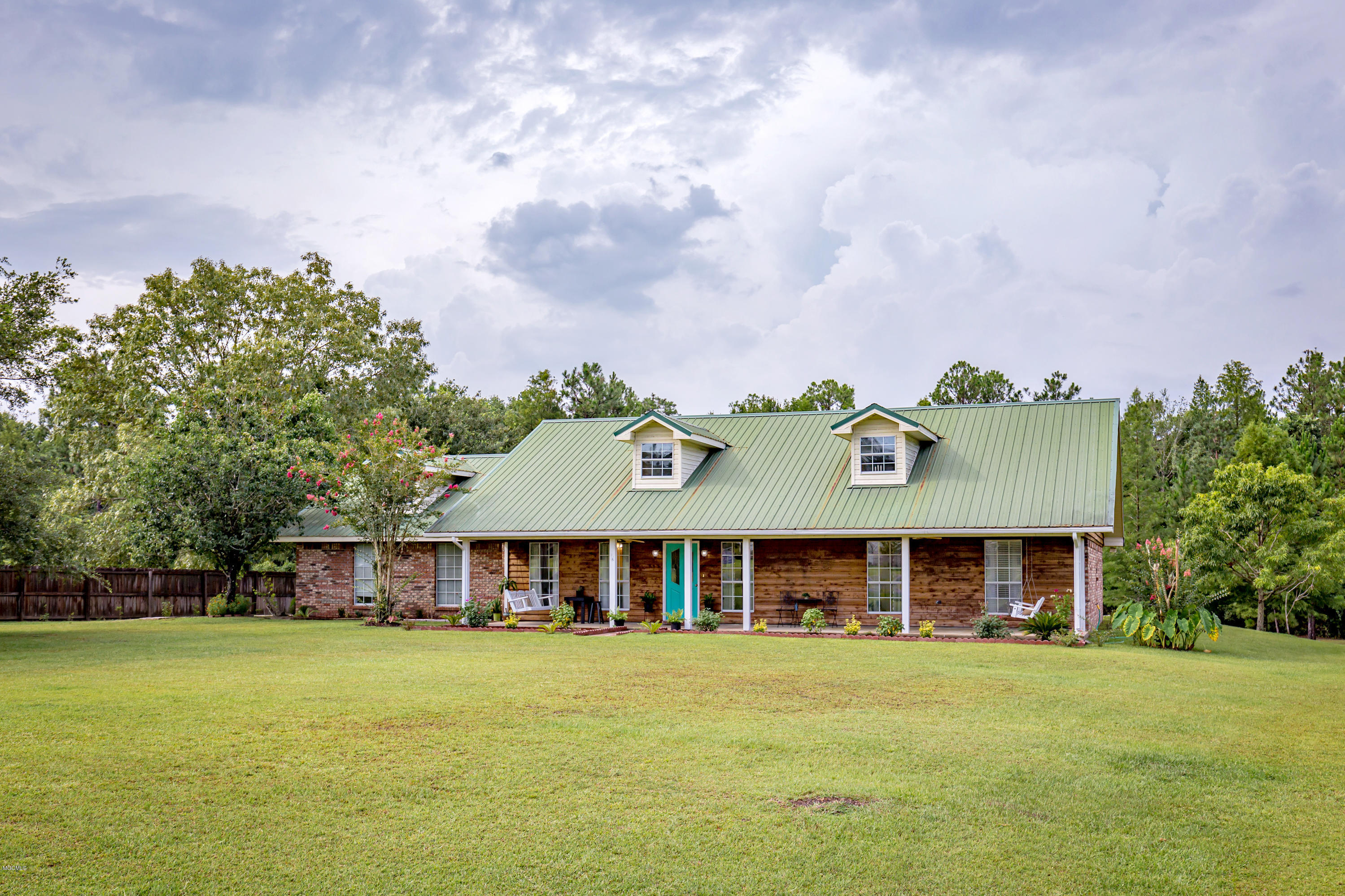 9344 Dunn Road Moss Point, MS 39562 - Photo 6 of 62 IMG_3393