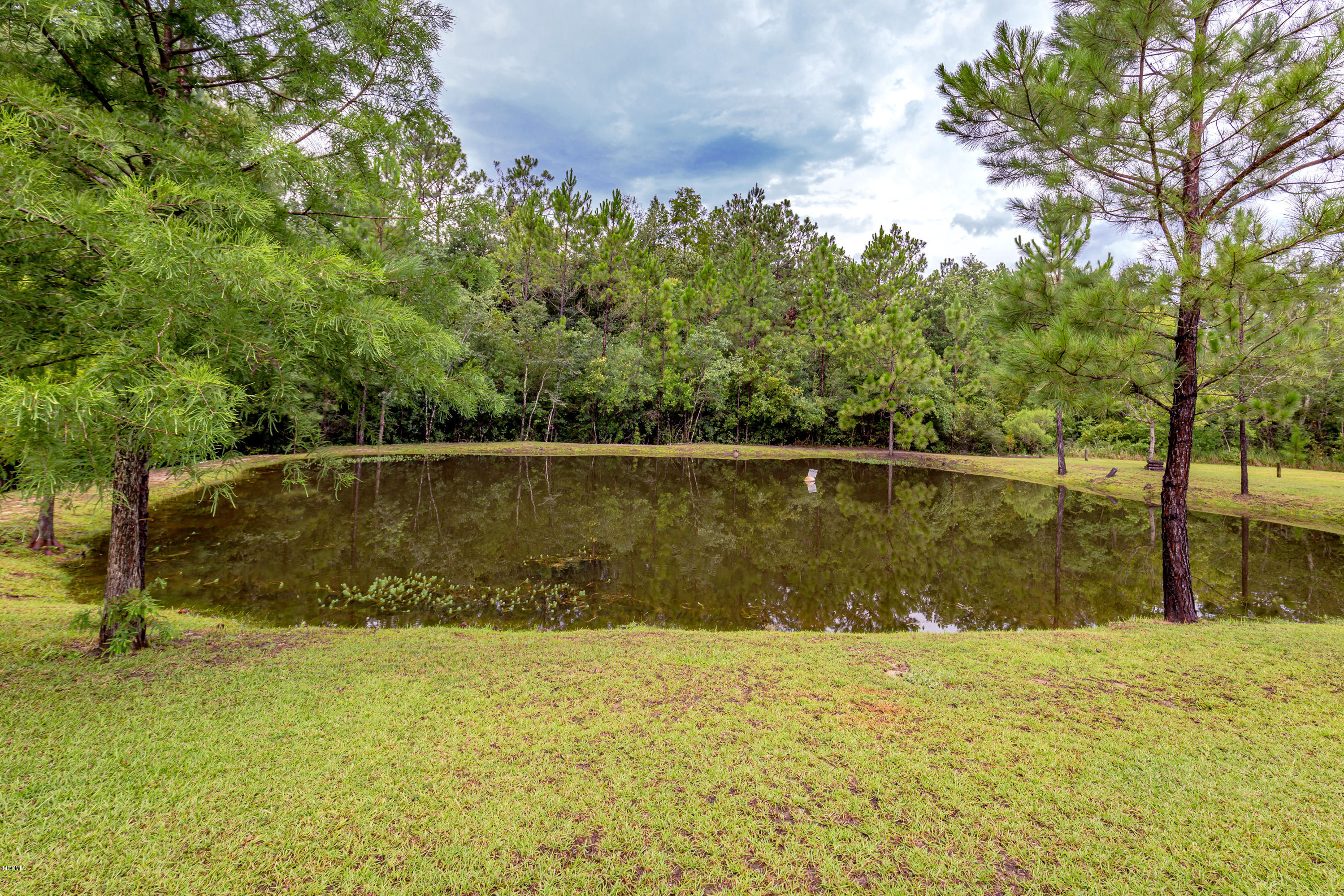 9344 Dunn Road Moss Point, MS 39562 - Photo 8 of 62 IMG_3265
