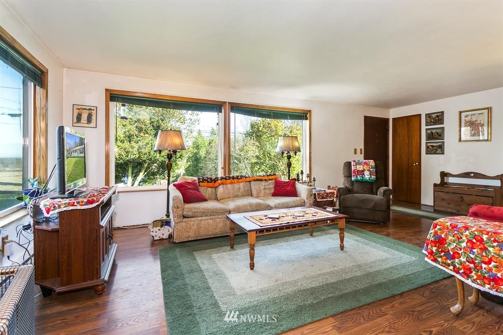 6918 Skipley Road Snohomish, WA 98290 - Photo 6 of 24