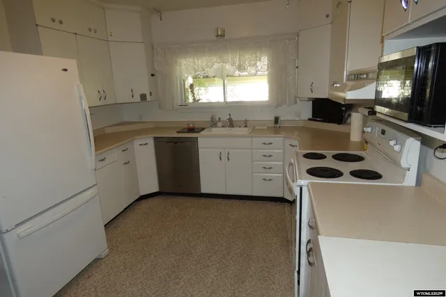 $375,000 | 233 West Laramie Street, Guernsey, WY 82214