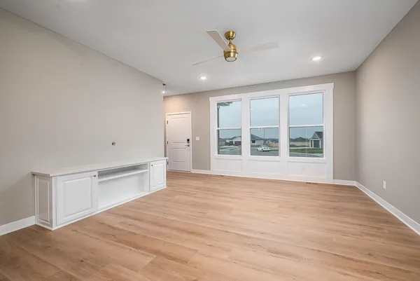 $429,950 | 15650 Sheridan Court, Basehor, KS 66007