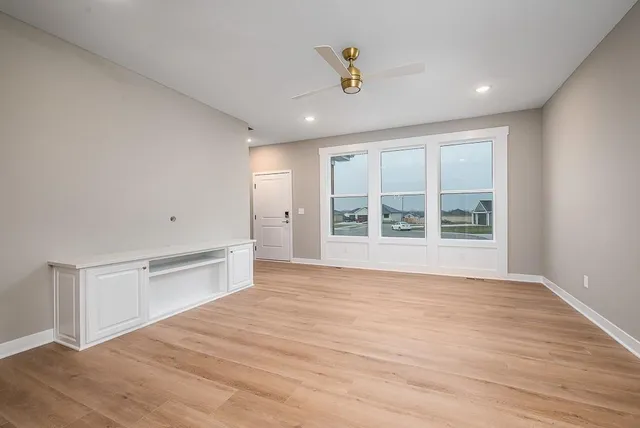 $429,950 | 15650 Sheridan Court, Basehor, KS 66007