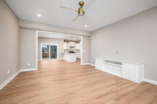 $429,950 | 15650 Sheridan Court, Basehor, KS 66007