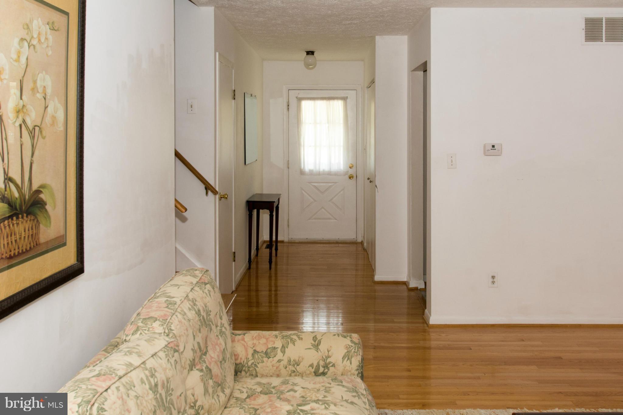 9124 Waltham Woods Road Baltimore, MD 21234 - Photo 2 of 27 Foyer Living Rm