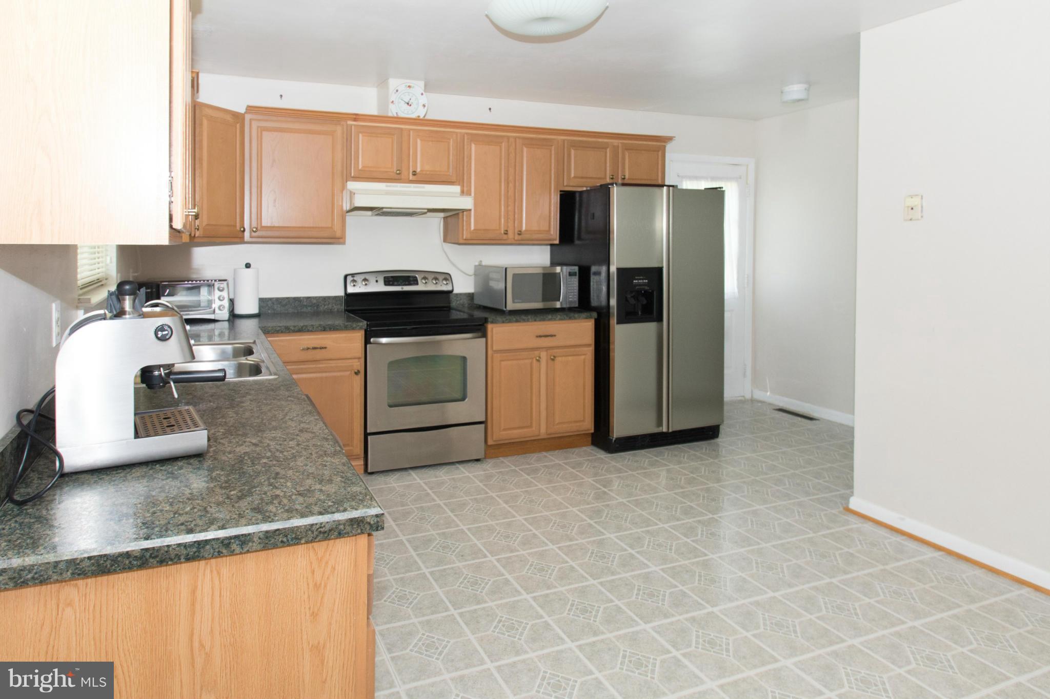 9124 Waltham Woods Road Baltimore, MD 21234 - Photo 11 of 27 Kitchen