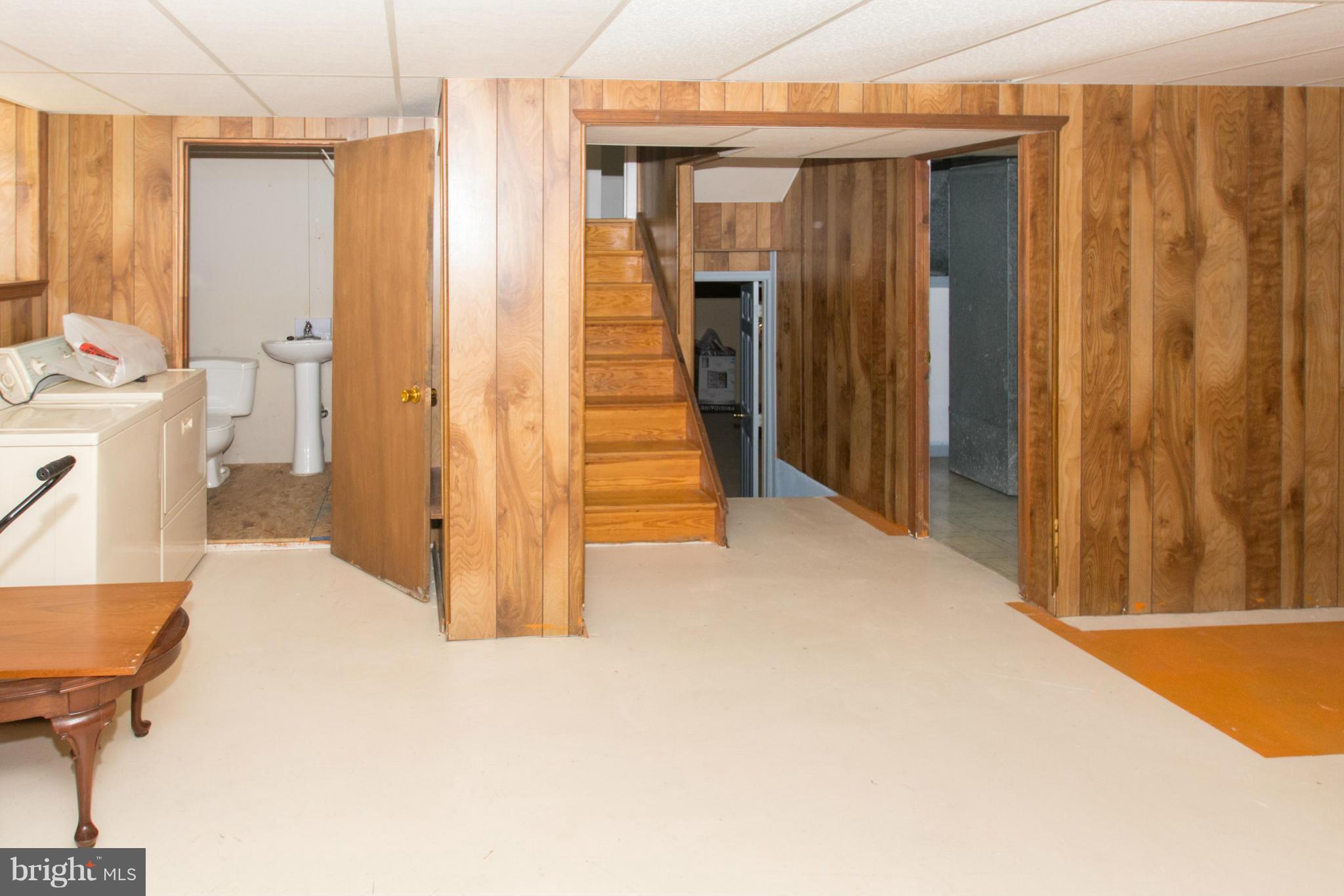9124 Waltham Woods Road Baltimore, MD 21234 - Photo 22 of 27 Family Room
