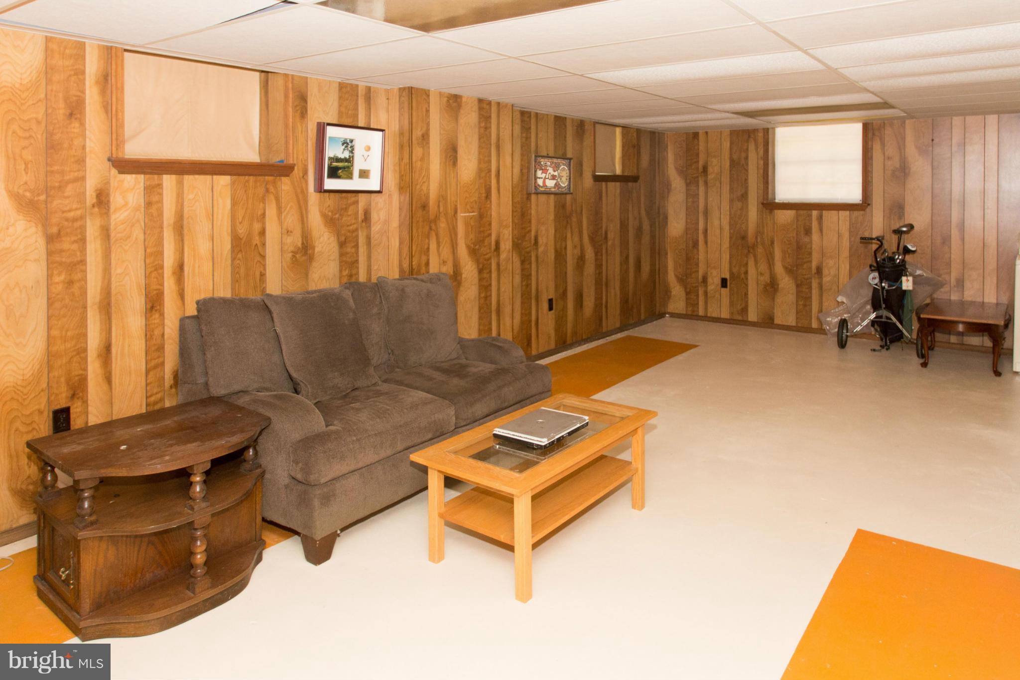 9124 Waltham Woods Road Baltimore, MD 21234 - Photo 23 of 27 Family Room