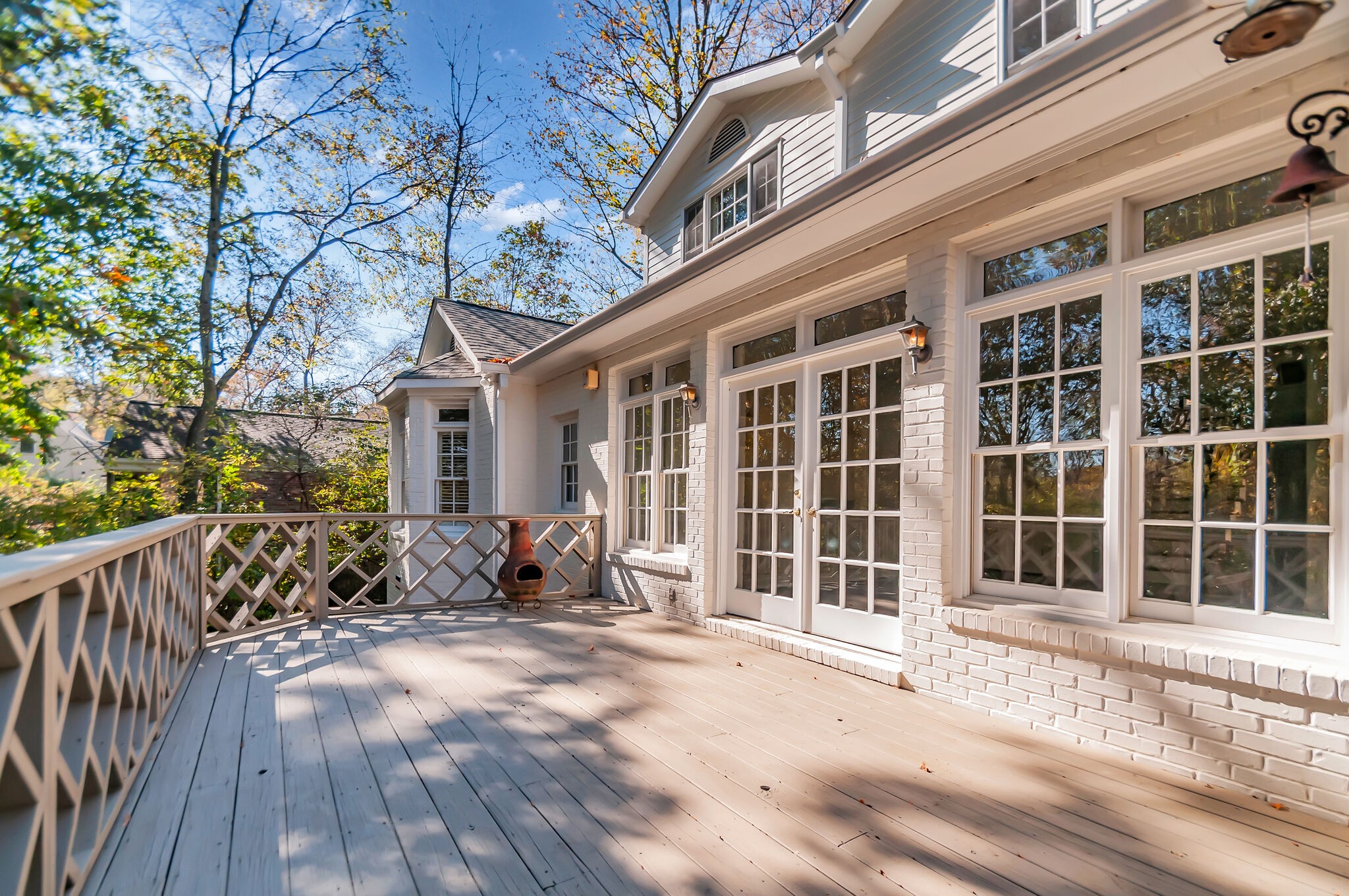 4206 Sneed Road Nashville, TN 37215 - Photo 47 of 56 a front view of a house with a large window