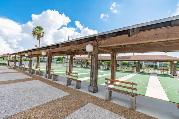 $1,900 | 1551 Southwest 135th Terrace, Unit 111G, Pembroke Pines, FL 33027