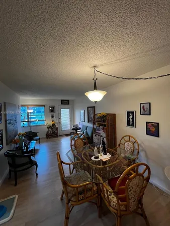 $1,900 | 1551 Southwest 135th Terrace, Unit 111G, Pembroke Pines, FL 33027