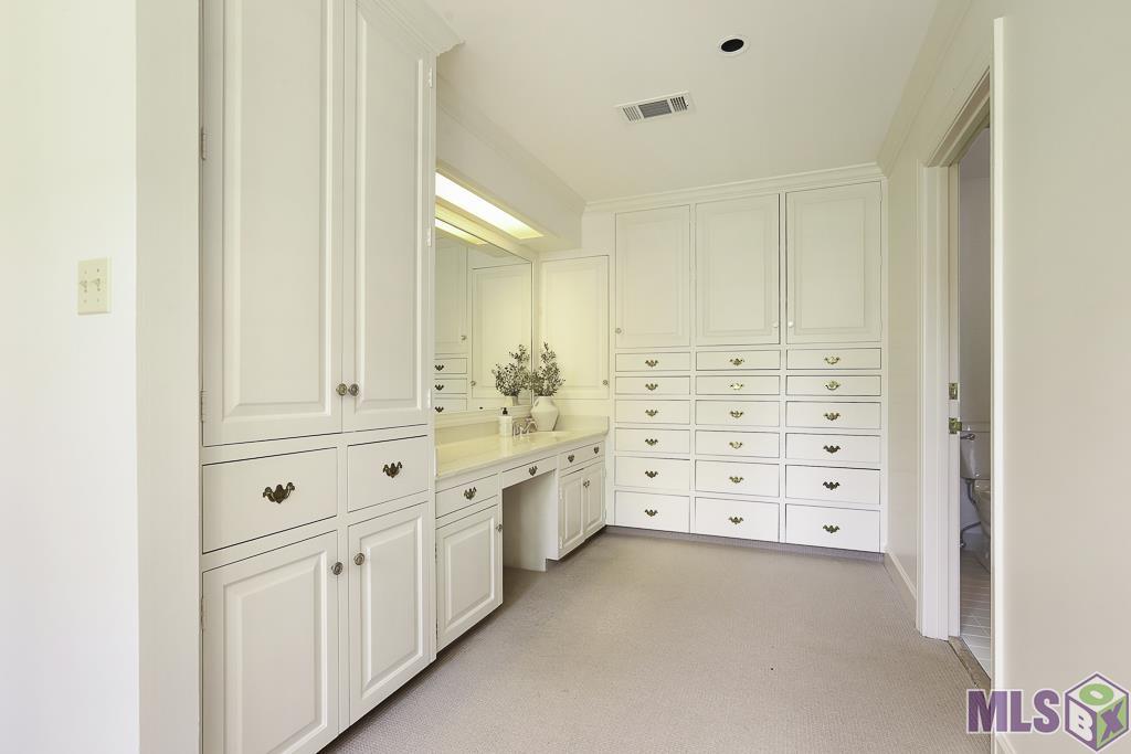 45 Jamestowne Court Baton Rouge, LA 70809 - Photo 25 of 35 Primary bathroom